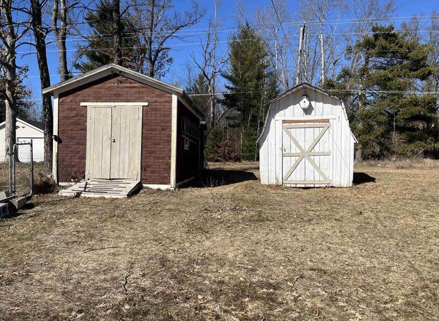 2301 Fir Trail, Harrison, MI 48625