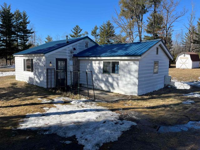 2301 Fir Trail, Harrison, MI 48625