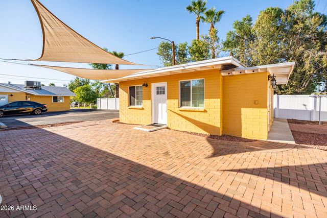 1219 S Farmer Avenue, Tempe, AZ 85281