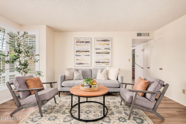 10512 W RUTH Avenue, Peoria, AZ 85345