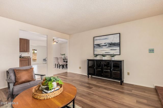 10512 W RUTH Avenue, Peoria, AZ 85345