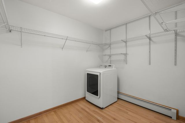 1300 Harbor Lane N, Plymouth, MN 55447