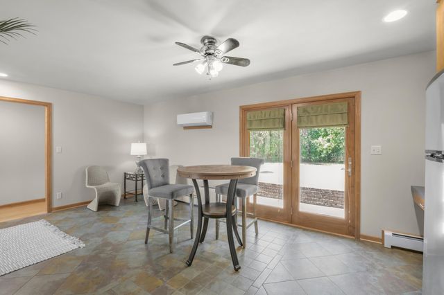 1300 Harbor Lane N, Plymouth, MN 55447