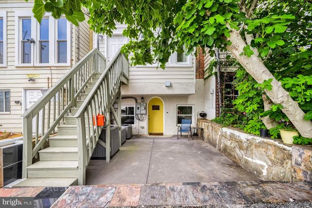 1023 N CALVERT ST, Baltimore, MD 21202