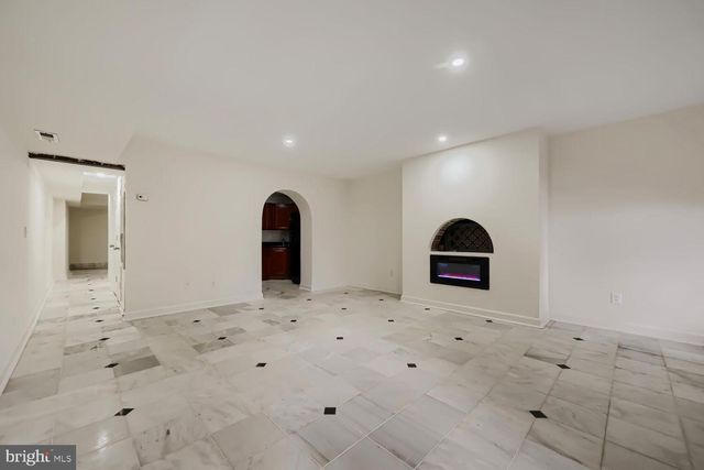 1023 N CALVERT ST, Baltimore, MD 21202