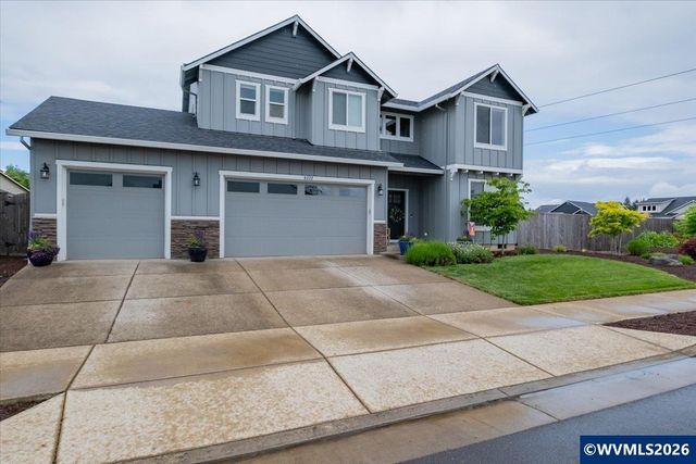 6222 NE Meander St, Albany, OR 97321