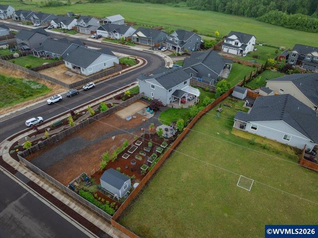 6222 NE Meander St, Albany, OR 97321