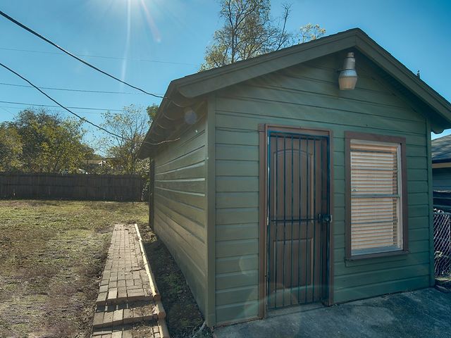 2318 Elmwood Boulevard, Dallas, TX 75224