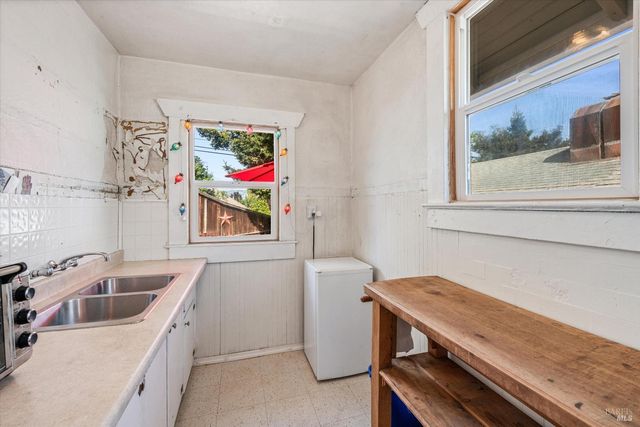 611 Petaluma Blvd S, Petaluma, CA 94952