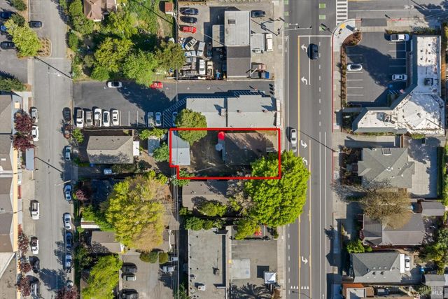 611 Petaluma Blvd S, Petaluma, CA 94952