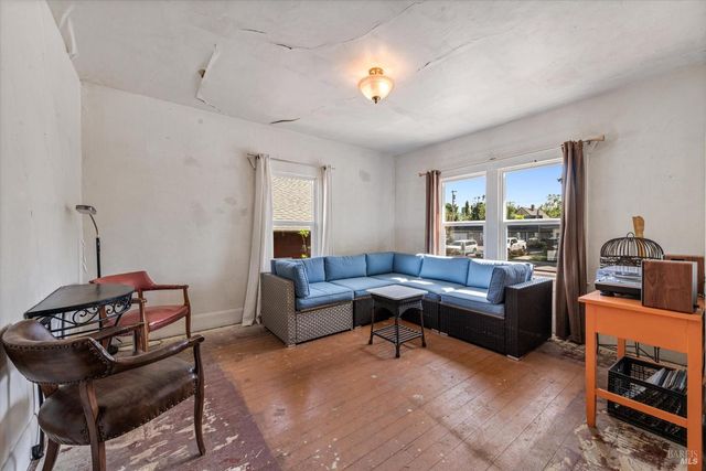 611 Petaluma Blvd S, Petaluma, CA 94952