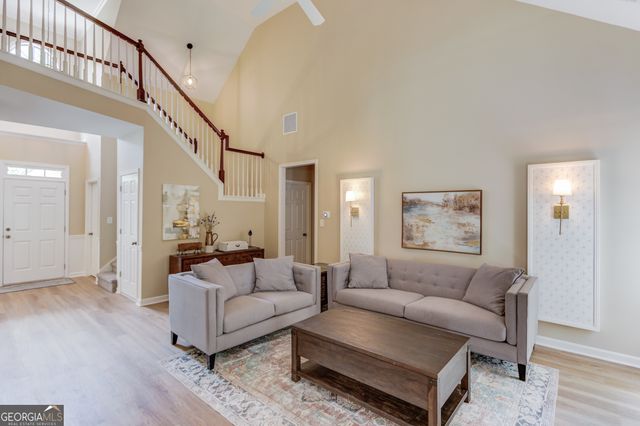 2515 Chandler Grove Drive, Buford, GA 30519