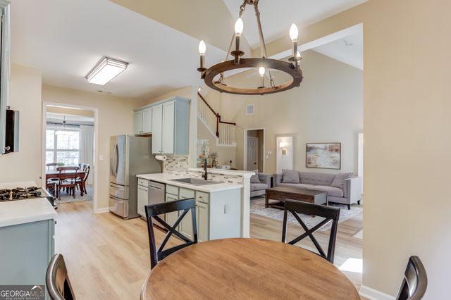 2515 Chandler Grove Drive, Buford, GA 30519