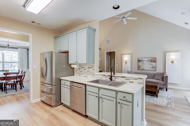 2515 Chandler Grove Drive, Buford, GA 30519