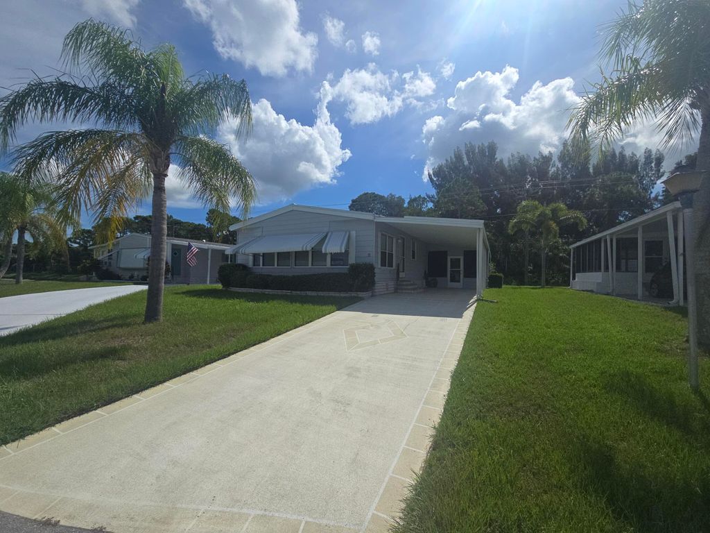 11 Buenos Aires, Fort Pierce, FL 34951