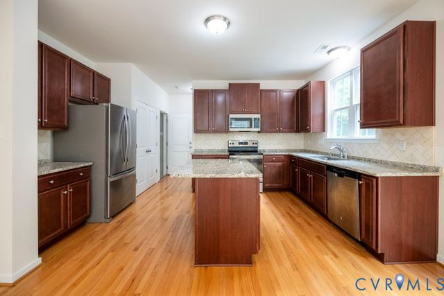 8341 Town Hall Ct, Richmond, VA 23231