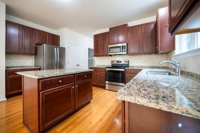 8341 Town Hall Ct, Richmond, VA 23231