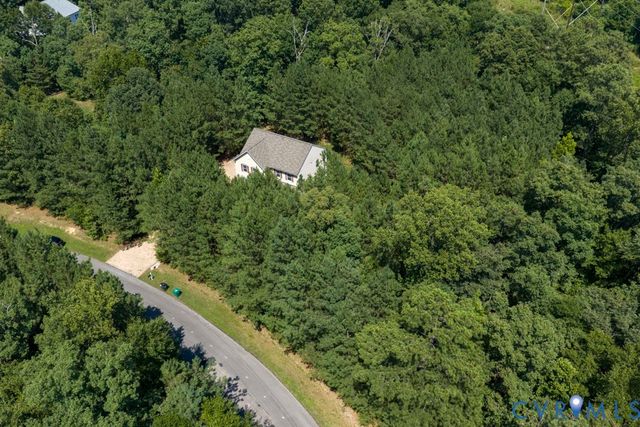 8341 Town Hall Ct, Richmond, VA 23231