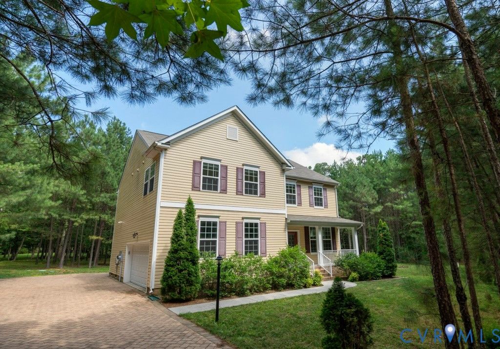 8341 Town Hall Ct, Richmond, VA 23231