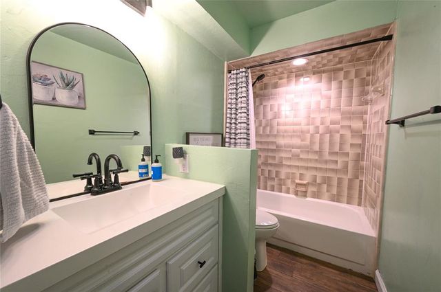 2525 N Fairfield Drive, Edmond, OK 73012