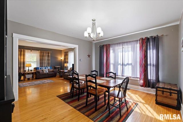 101 S Stewart Street, Geneseo, IL 61254