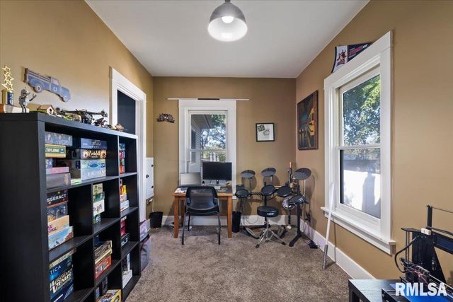 101 S Stewart Street, Geneseo, IL 61254