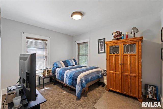 101 S Stewart Street, Geneseo, IL 61254