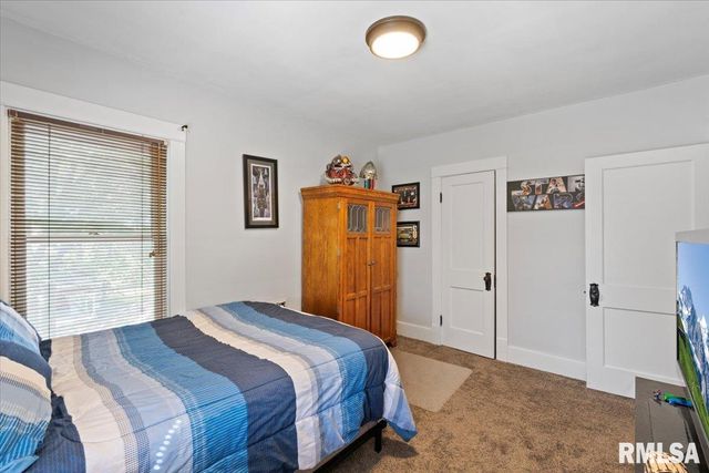 101 S Stewart Street, Geneseo, IL 61254