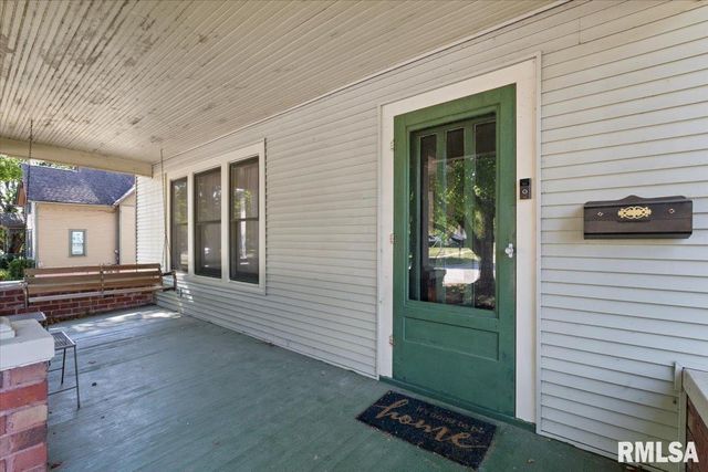 101 S Stewart Street, Geneseo, IL 61254