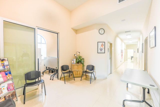 912 SE 4th Street, Boynton Beach, FL 33435