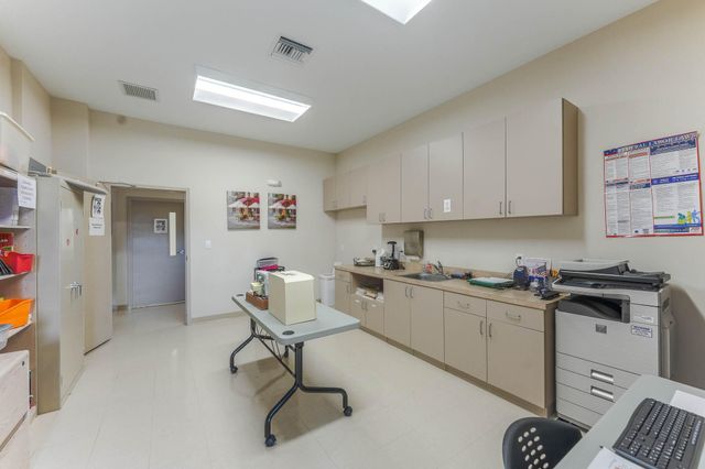 912 SE 4th Street, Boynton Beach, FL 33435