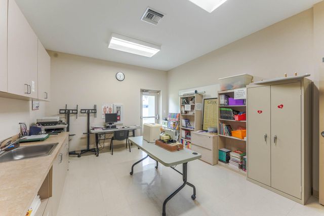 912 SE 4th Street, Boynton Beach, FL 33435