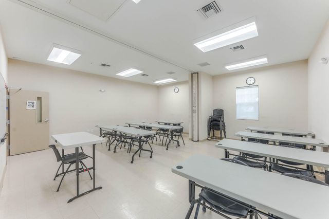 912 SE 4th Street, Boynton Beach, FL 33435