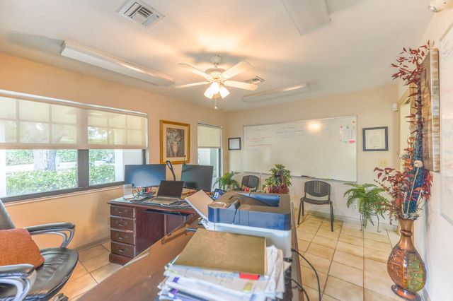 912 SE 4th Street, Boynton Beach, FL 33435