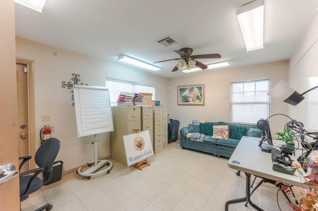 912 SE 4th Street, Boynton Beach, FL 33435