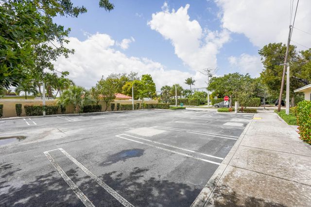 912 SE 4th Street, Boynton Beach, FL 33435