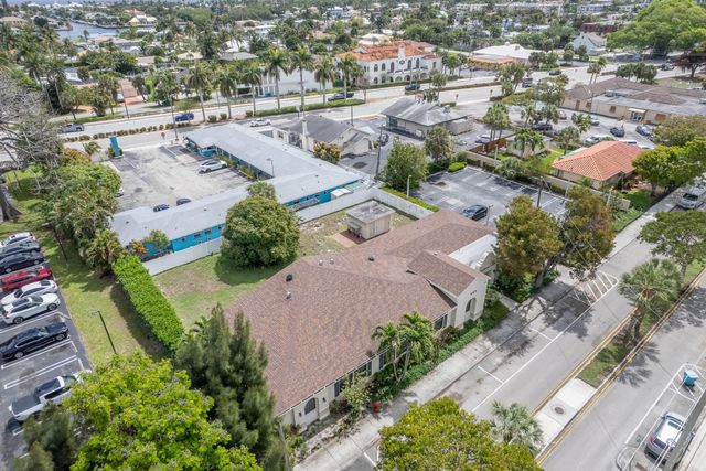 912 SE 4th Street, Boynton Beach, FL 33435