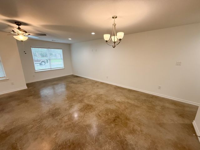 200 N Dallas Street 114, Rice, TX 75155