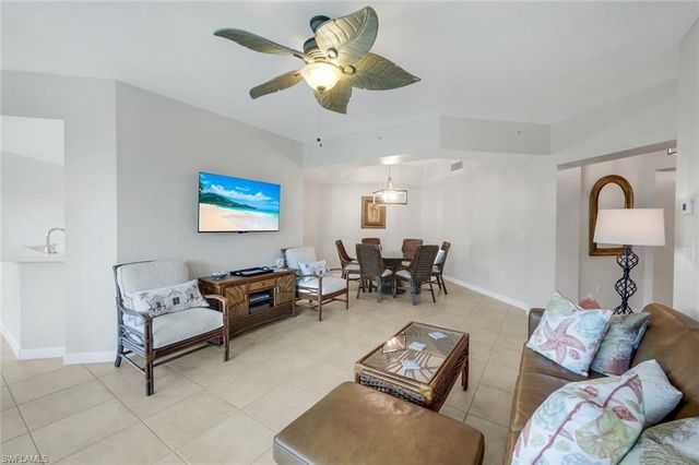 300 Dunes BLVD 203, Naples, FL 34110