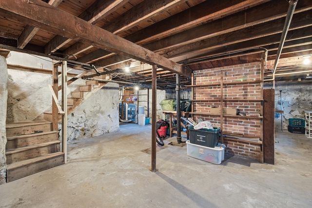 47 Morse Ave, Brockton, MA 02301