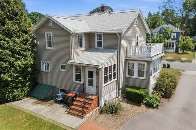 47 Morse Ave, Brockton, MA 02301
