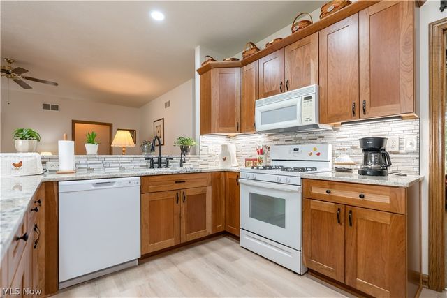 2568 Shadow Lane, Clinton, OH 44216
