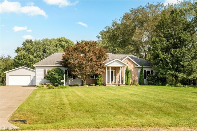 2568 Shadow Lane, Clinton, OH 44216