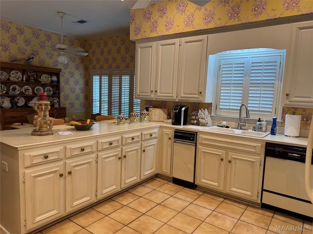 6712 Luxembourg Circle, Montgomery, AL 36117