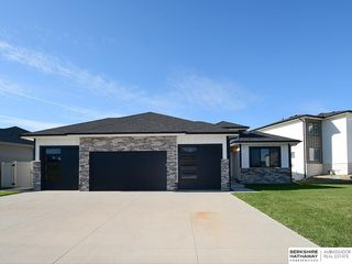 10012 S 181 Street, Omaha, NE 68136