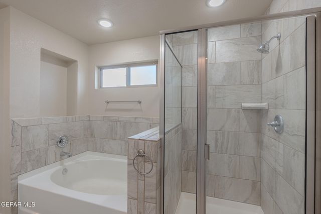 13909 Lago Vista Avenue, Horizon City, TX 79928