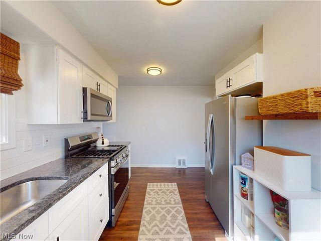 5406 Karen Isle Drive, Willoughby, OH 44094