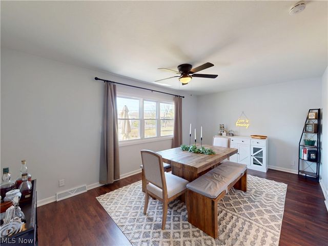 5406 Karen Isle Drive, Willoughby, OH 44094