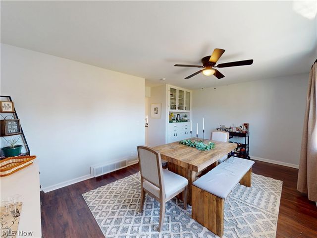 5406 Karen Isle Drive, Willoughby, OH 44094