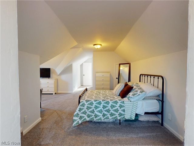 5406 Karen Isle Drive, Willoughby, OH 44094